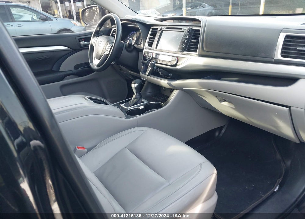 2016 TOYOTA HIGHLANDER XLE V6 VIN: 5TDJKRFH5GS254410