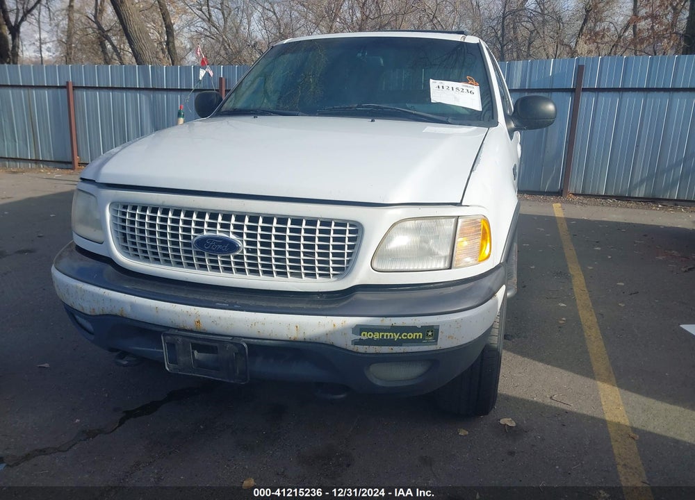 2000 FORD EXPEDITION XLT VIN: 1FMPU16L0YLB82430