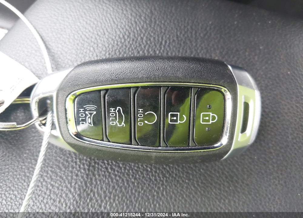 2023 HYUNDAI ELANTRA VIN: 5NPLS4AG2PH098469