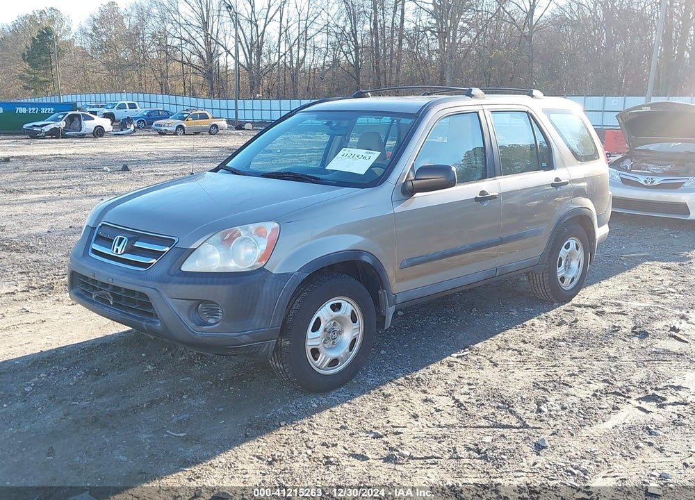 2005 HONDA CR-V LX VIN: SHSRD68505U303537