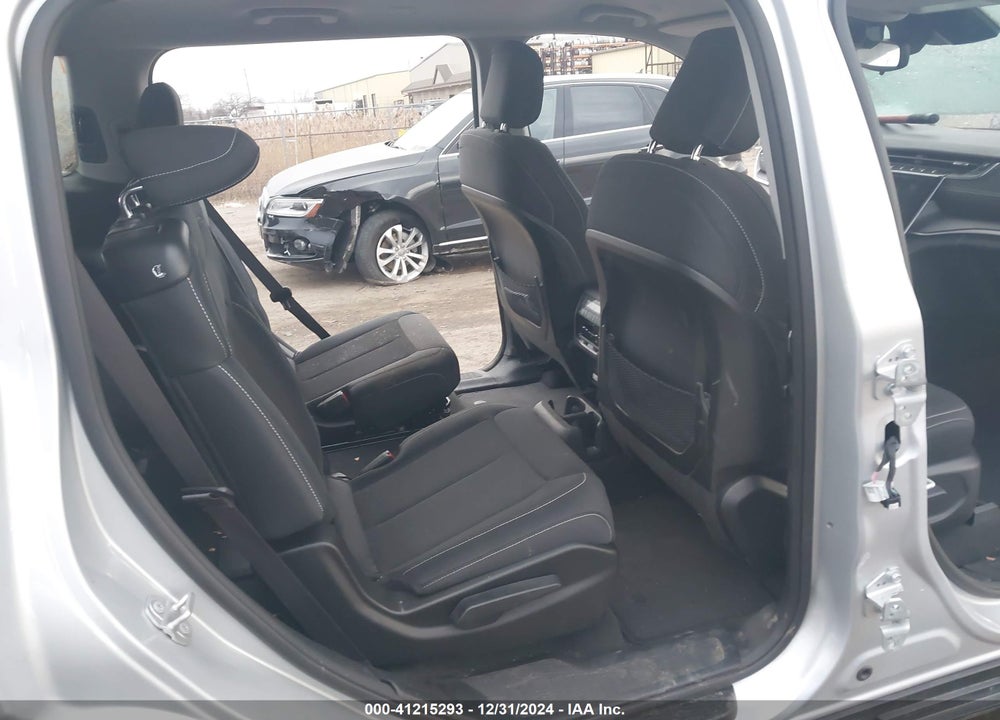 2023 JEEP GRAND CHEROKEE L VIN: 1C4RJKAG7P8812824