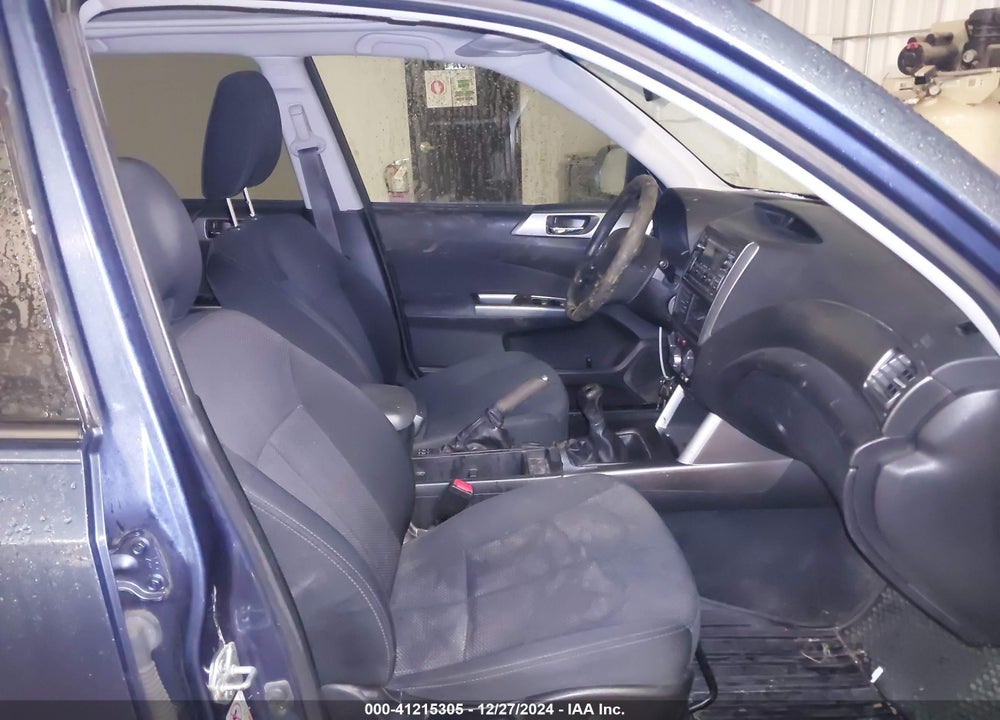 2011 SUBARU FORESTER 2.5X PREMIUM VIN: JF2SHBDC7BG752601