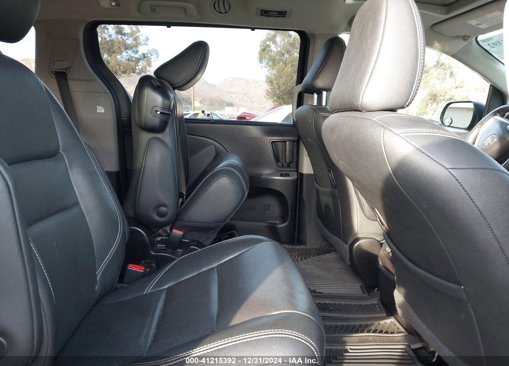 2018 TOYOTA SIENNA SE/SE PREMIUM VIN: 5TDXZ3DC5JS915791