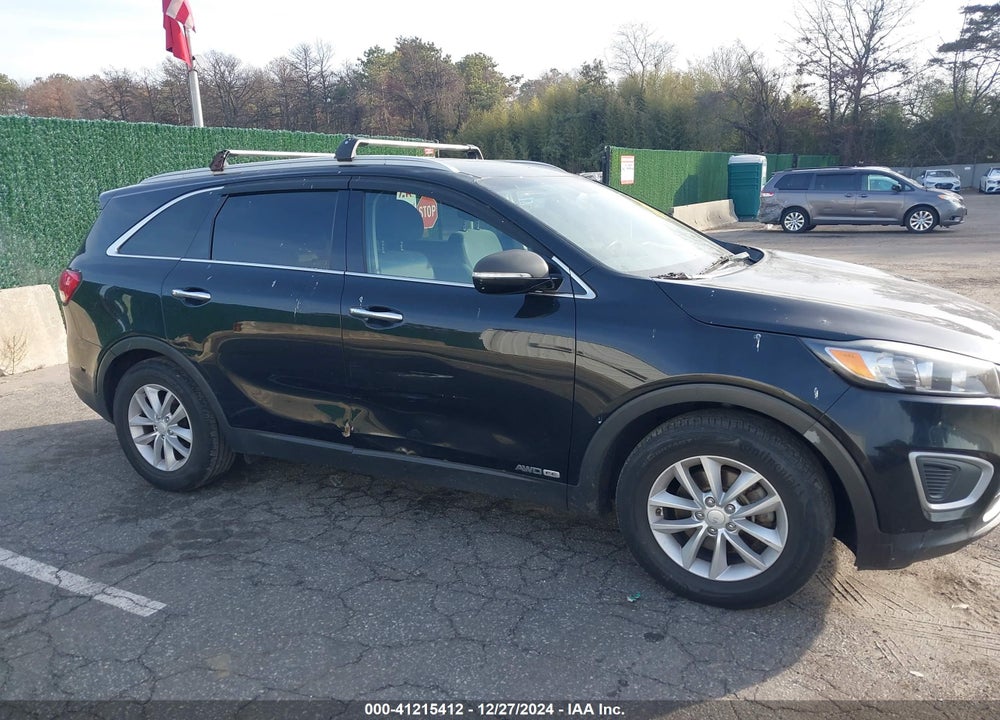 2018 KIA SORENTO 3.3L LX VIN: 5XYPGDA57JG365041