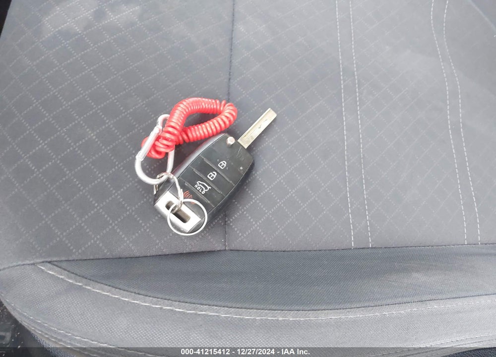 2018 KIA SORENTO 3.3L LX VIN: 5XYPGDA57JG365041