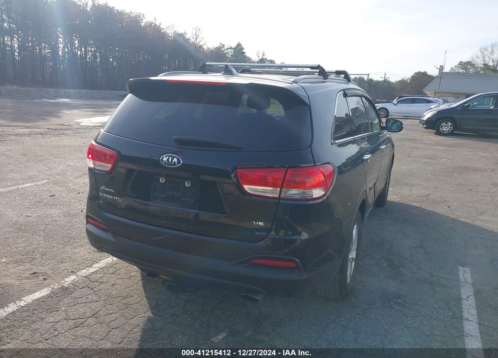 2018 KIA SORENTO 3.3L LX VIN: 5XYPGDA57JG365041