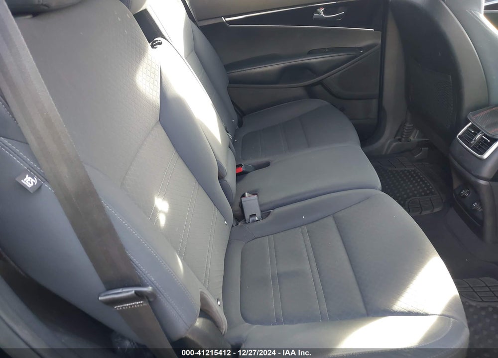 2018 KIA SORENTO 3.3L LX VIN: 5XYPGDA57JG365041