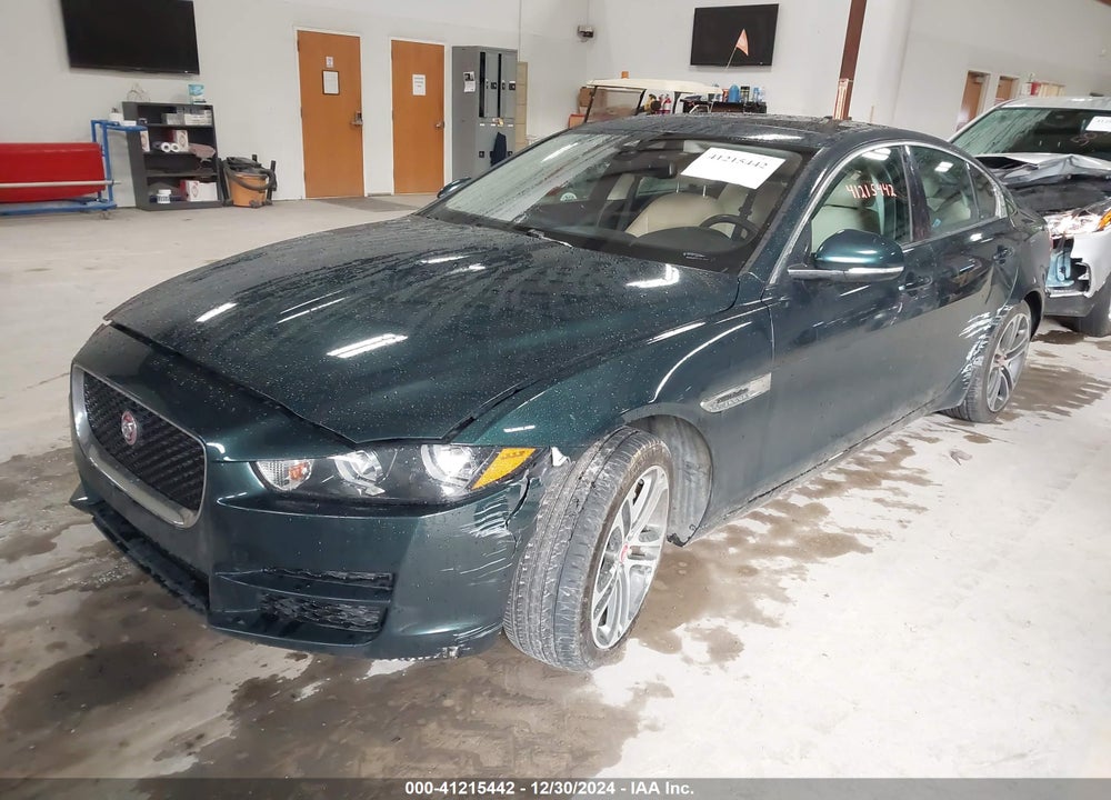 2017 JAGUAR XE VIN: SAJAJ4BV8HA965939