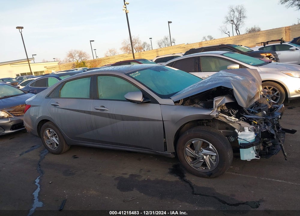 2024 HYUNDAI ELANTRA VIN: KMHLL4DG0RU660382