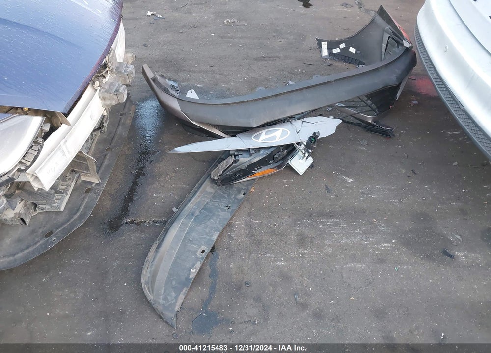 2024 HYUNDAI ELANTRA VIN: KMHLL4DG0RU660382