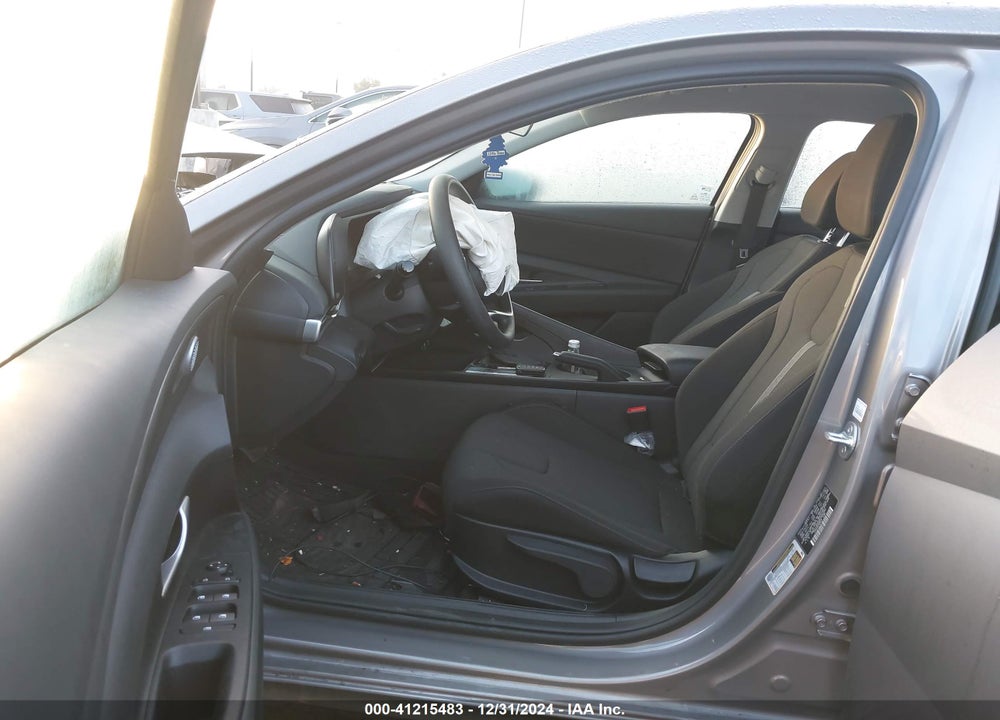 2024 HYUNDAI ELANTRA VIN: KMHLL4DG0RU660382