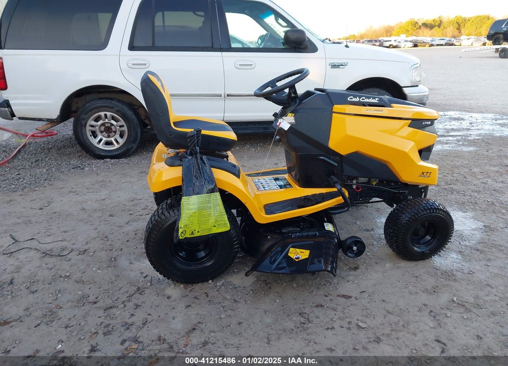 2024 CUB CADET 13A649TSA10 VIN: 0000001E15RB10097