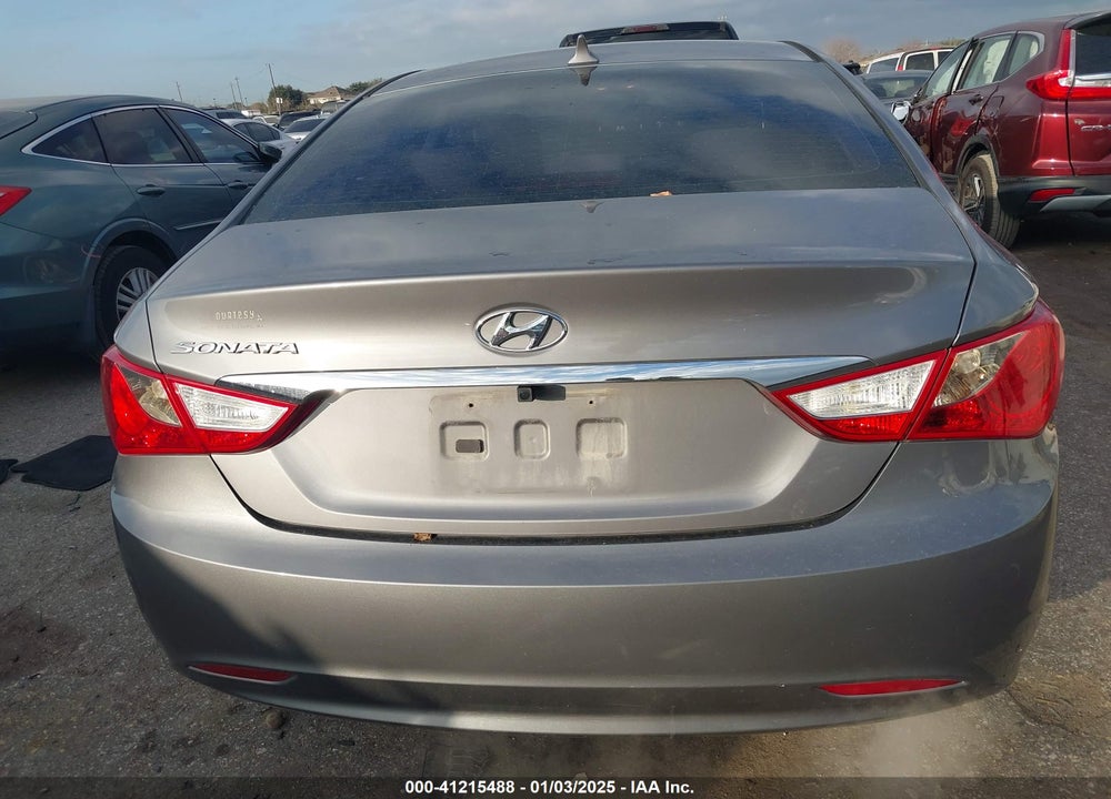 2011 HYUNDAI SONATA VIN: 5NPEB4AC4BH244272