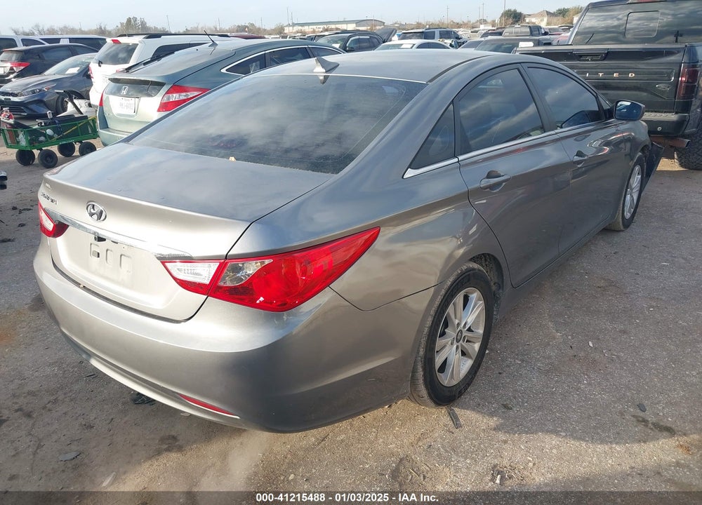 2011 HYUNDAI SONATA VIN: 5NPEB4AC4BH244272