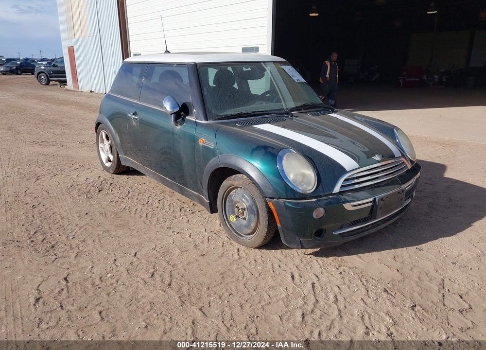 2006 MINI COOPER VIN: WMWRC335X6TJ75609