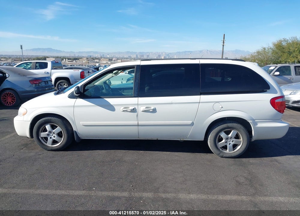 2007 DODGE GRAND CARAVAN VIN: 2D4GP44L87R344894