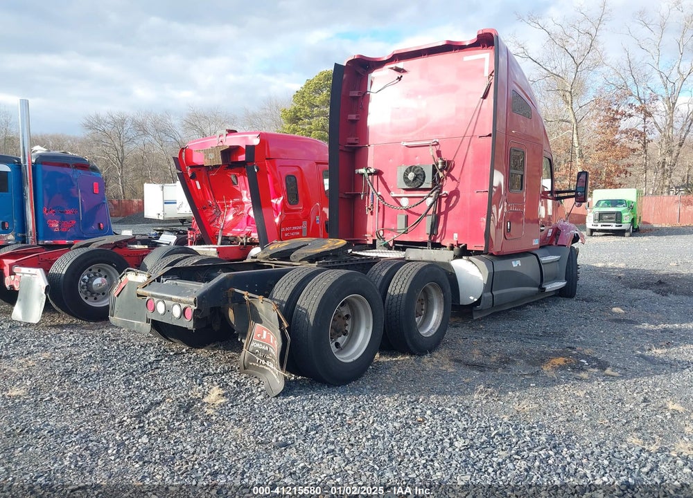 2015 KENWORTH T680 T680 VIN: 1XKYDP9X5FJ425611