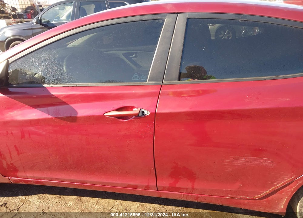 2016 HYUNDAI ELANTRA SE VIN: 5NPDH4AE7GH722929