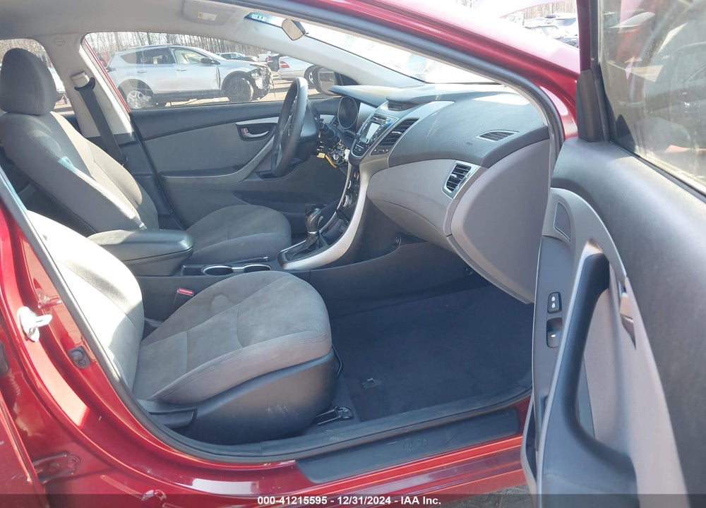 2016 HYUNDAI ELANTRA SE VIN: 5NPDH4AE7GH722929