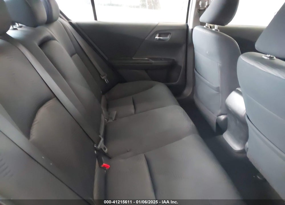 2015 HONDA ACCORD VIN: 1HGCR2F37FA062337