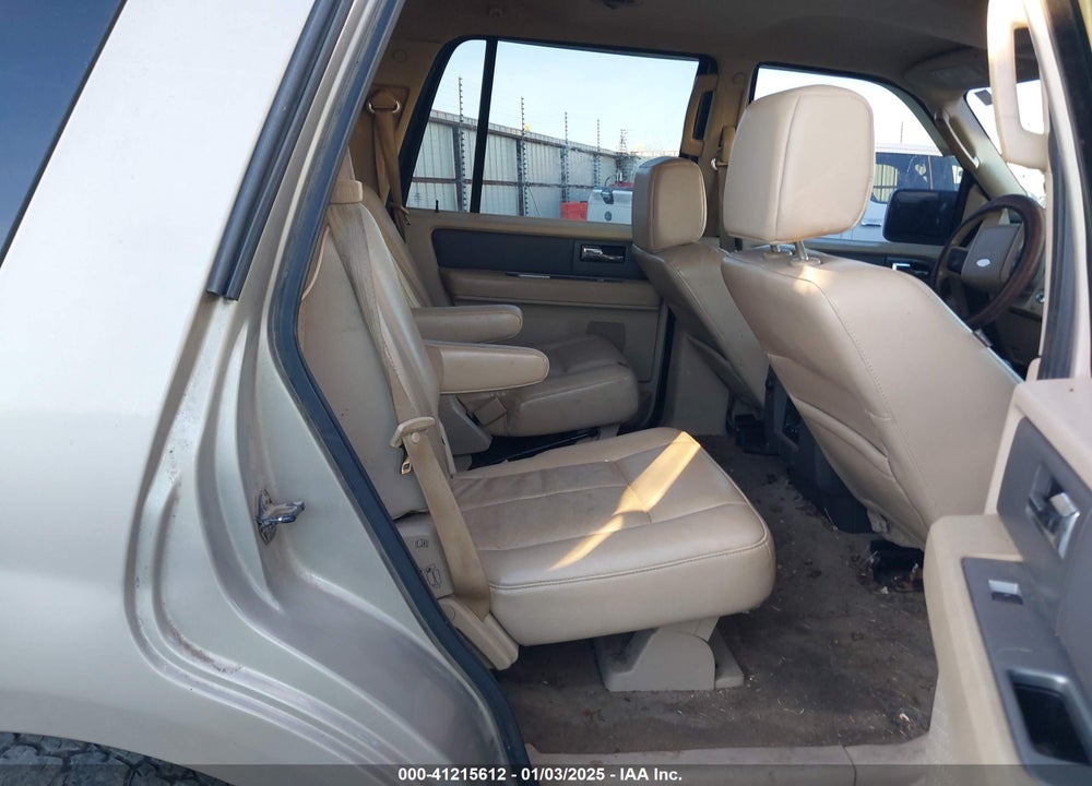 2007 FORD EXPEDITION VIN: 1FMFU16587LA96083