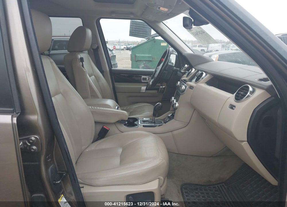2011 LAND ROVER LR4 VIN: SALAK2D48BA547563