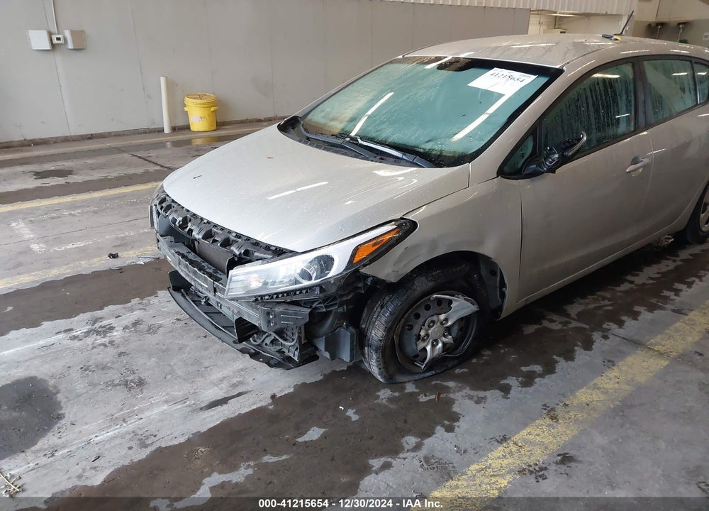 2017 KIA FORTE VIN: KNAFK5A85H5697845
