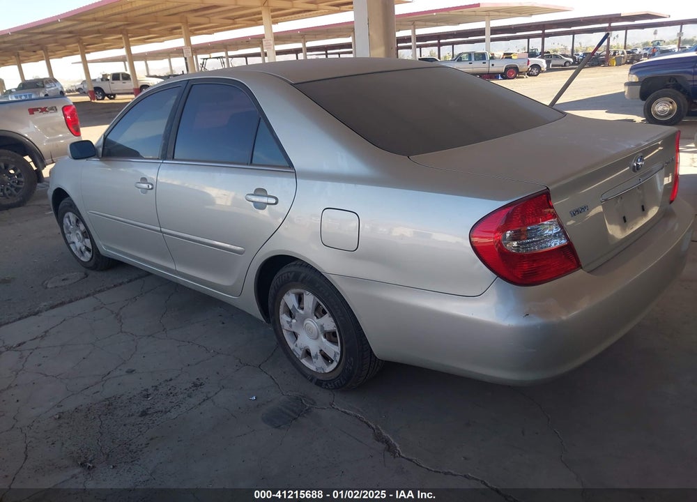 2002 TOYOTA CAMRY LE VIN: JTDBE32K220025656