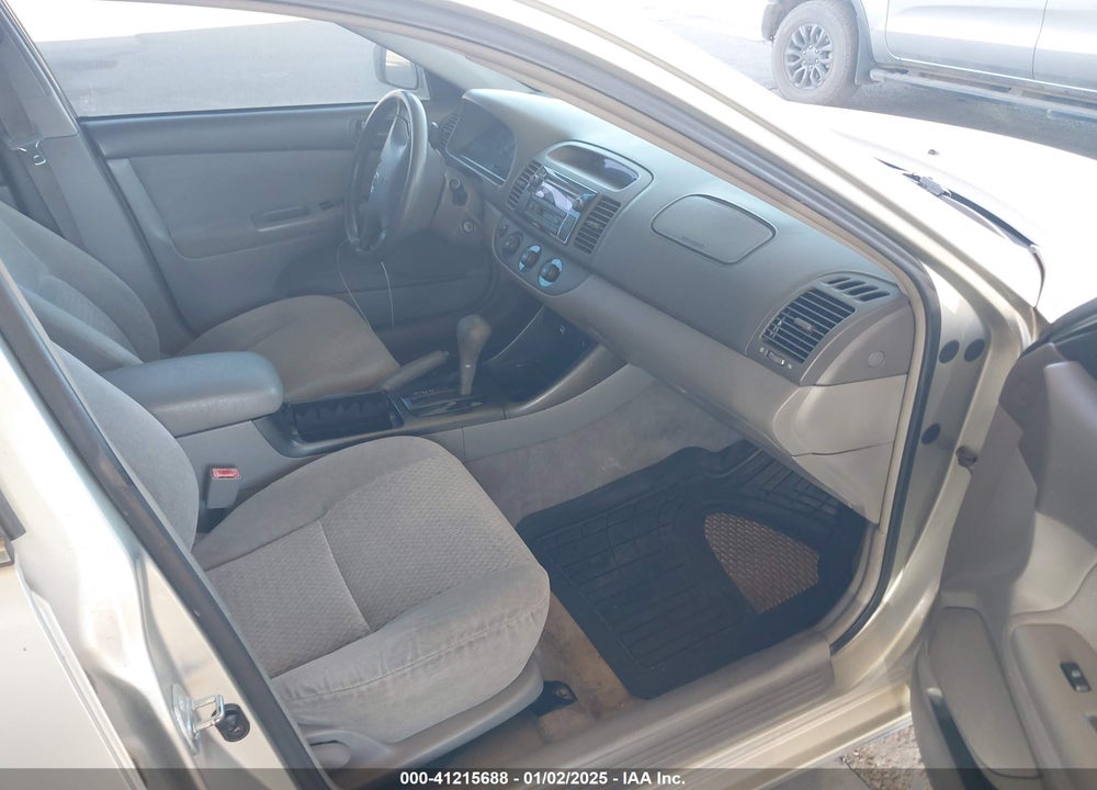 2002 TOYOTA CAMRY LE VIN: JTDBE32K220025656