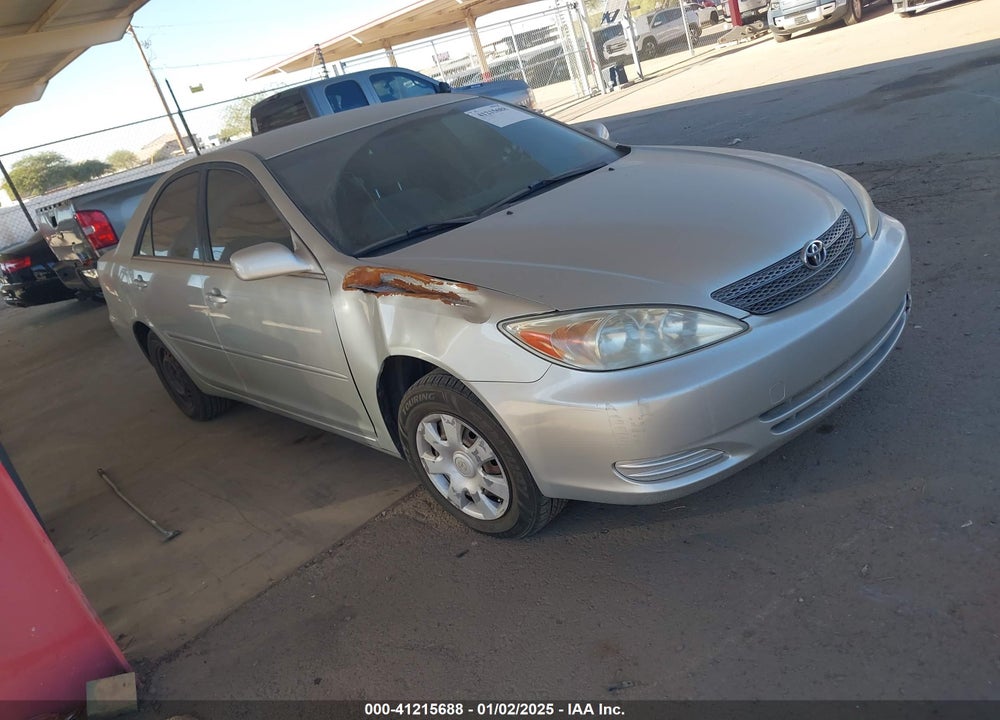 2002 TOYOTA CAMRY LE VIN: JTDBE32K220025656