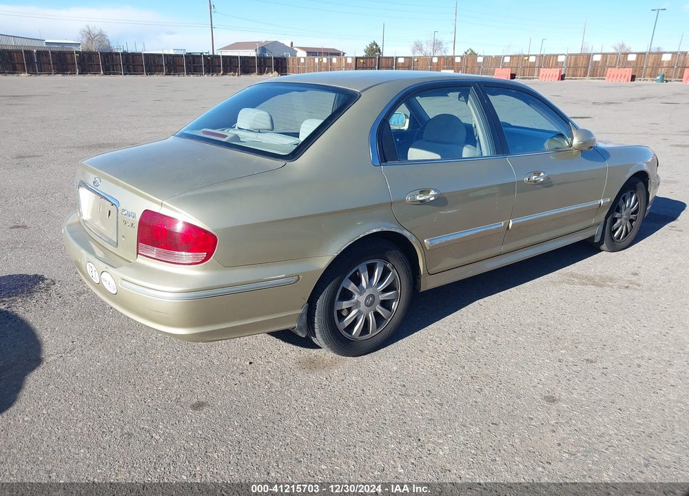 2002 HYUNDAI SONATA GLS/LX VIN: KMHWF35H22A555999