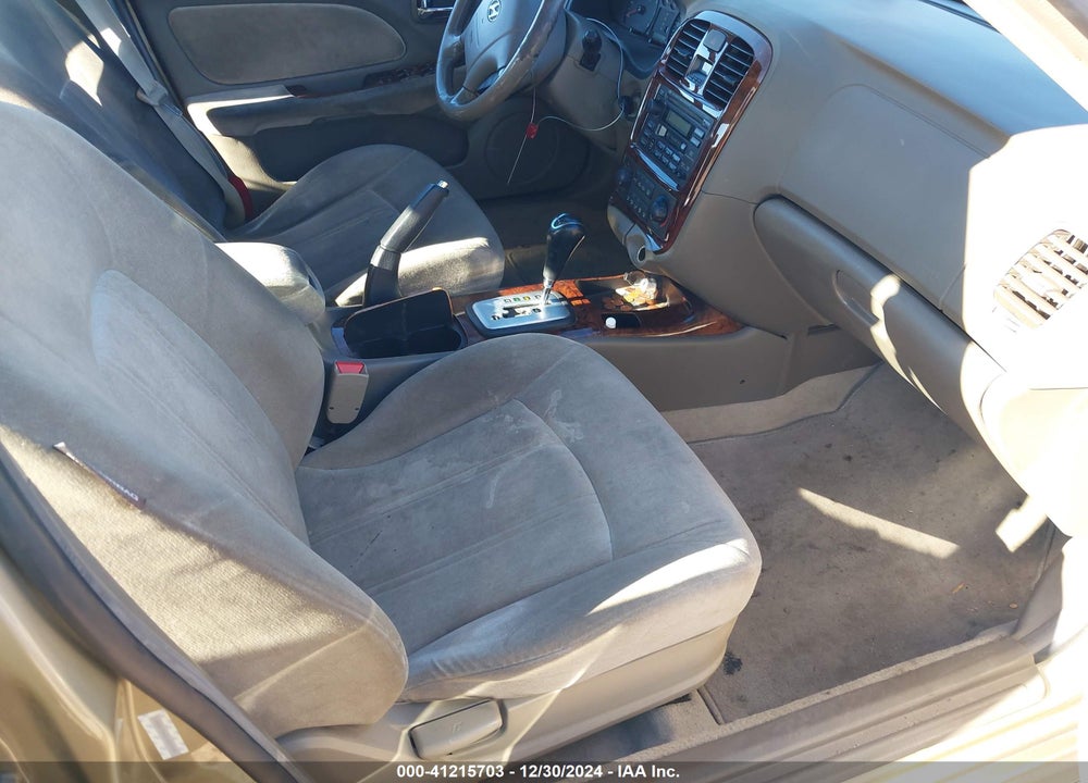2002 HYUNDAI SONATA GLS/LX VIN: KMHWF35H22A555999