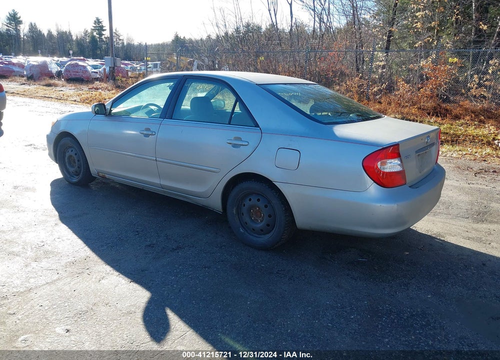 2004 TOYOTA CAMRY LE VIN: 4T1BE32K64U334568