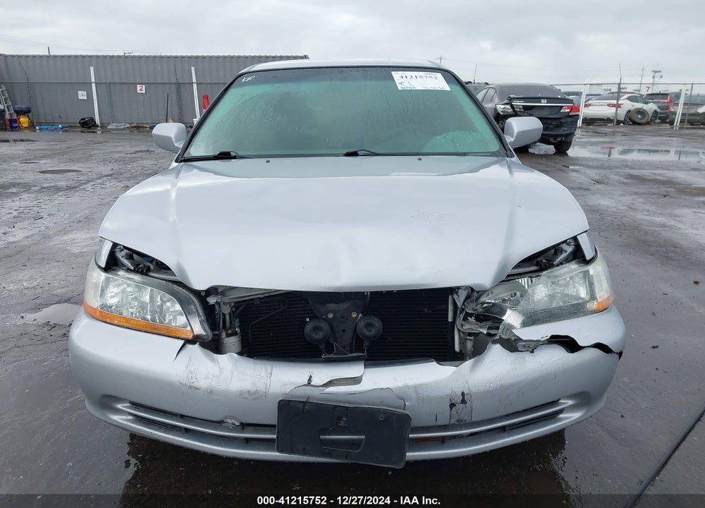 2002 HONDA ACCORD 3.0 LX VIN: 1HGCG164X2A075652