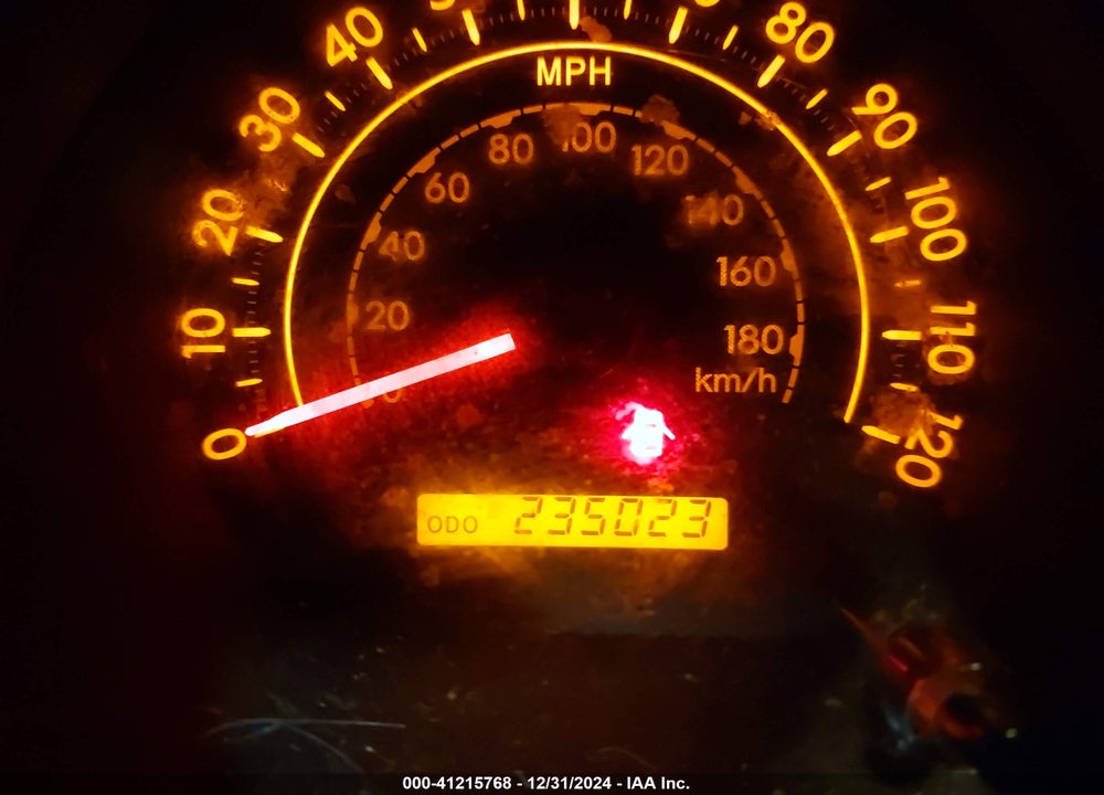 2008 TOYOTA TUNDRA SR5 5.7L V8 VIN: 5TFBV54198X071565