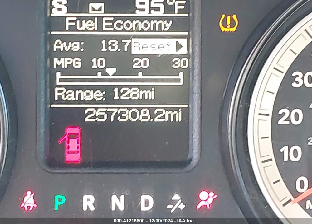 2016 RAM 1500 ST VIN: 1C6RR6FT2GS119675