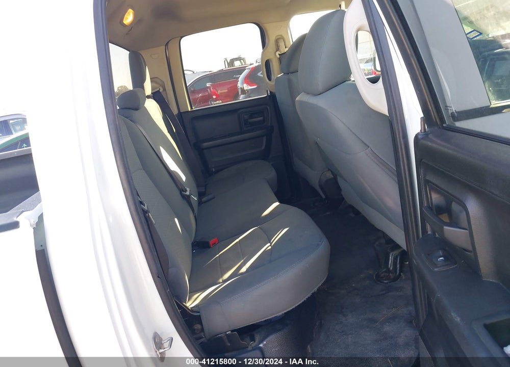 2016 RAM 1500 ST VIN: 1C6RR6FT2GS119675