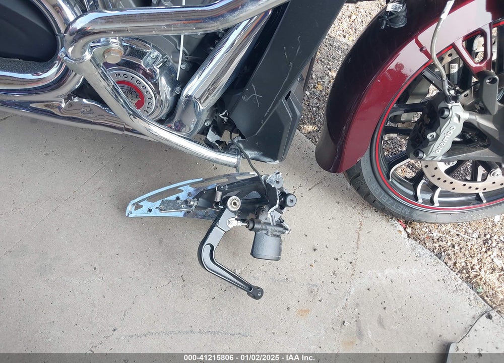 2023 INDIAN MOTORCYCLE CO. CHALLENGER LIMITED VIN: 56KLCARR4P3413585