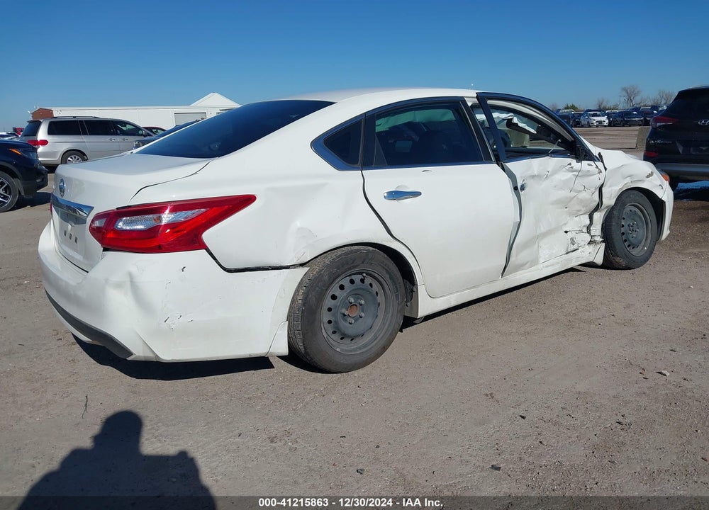 2016 NISSAN ALTIMA VIN: 1N4AL3AP4GN333331