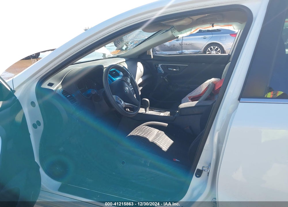 2016 NISSAN ALTIMA VIN: 1N4AL3AP4GN333331