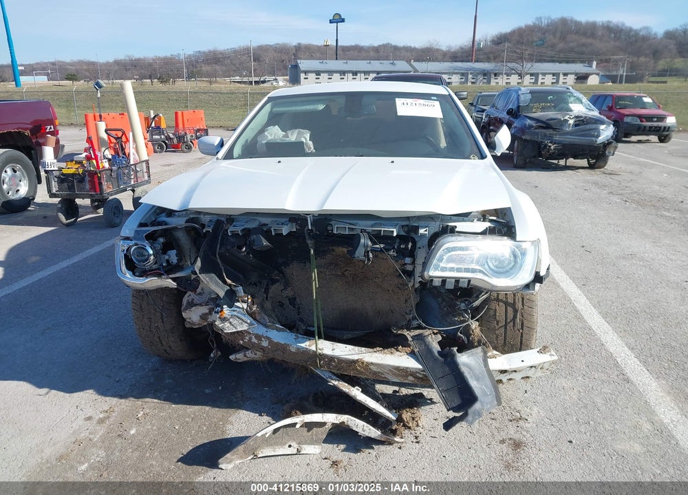 2019 CHRYSLER 300 VIN: 2C3CCARG7KH528969