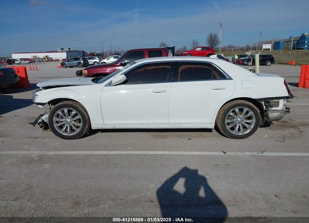 2019 CHRYSLER 300 VIN: 2C3CCARG7KH528969