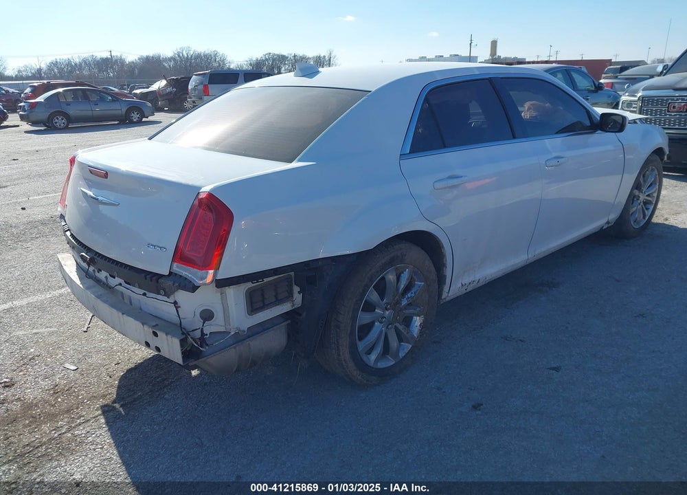 2019 CHRYSLER 300 VIN: 2C3CCARG7KH528969