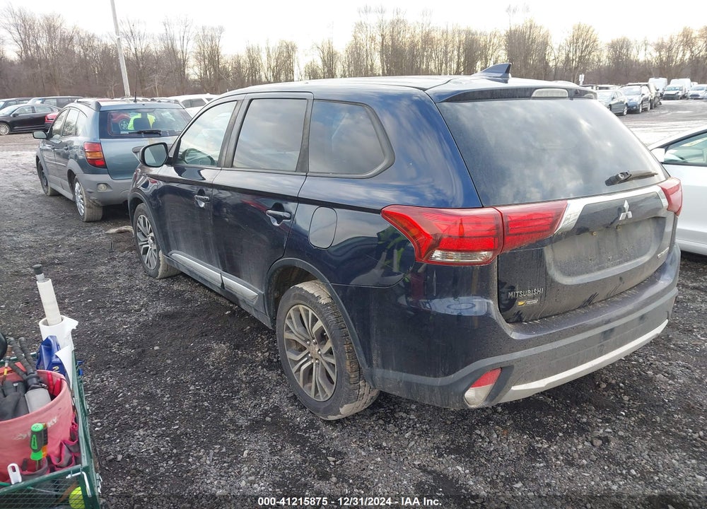 2017 MITSUBISHI OUTLANDER ES VIN: JA4AD2A37HZ028263