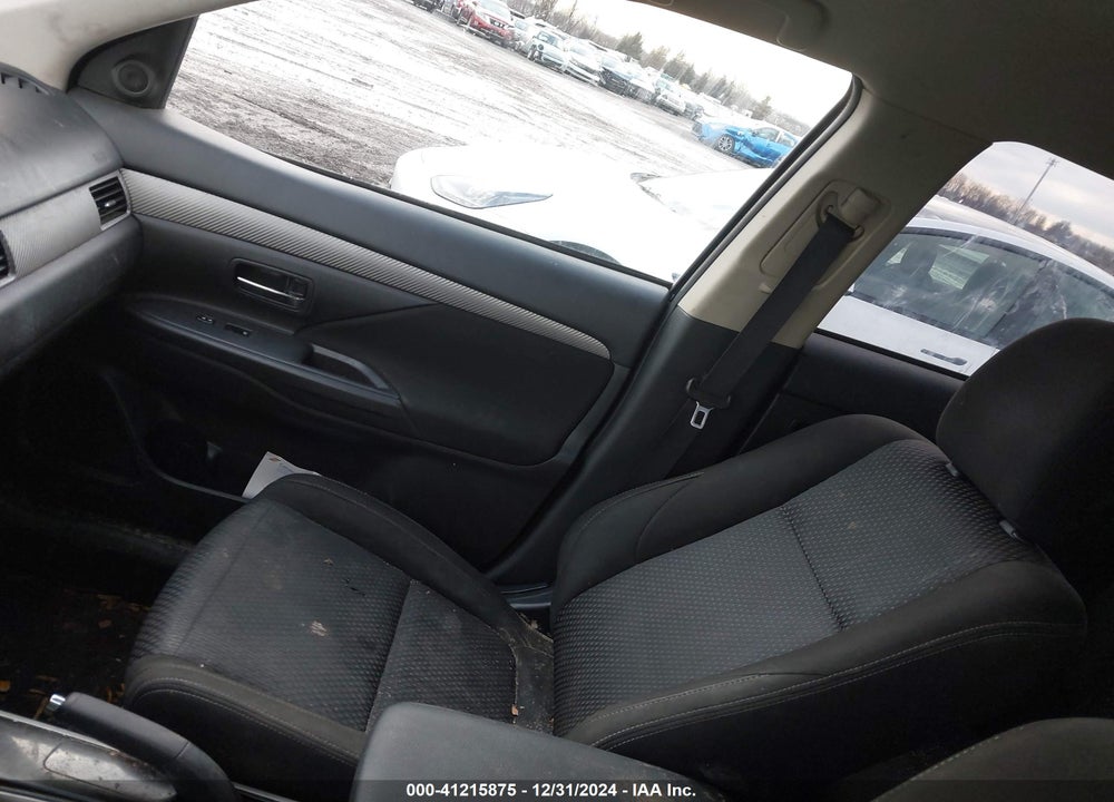 2017 MITSUBISHI OUTLANDER ES VIN: JA4AD2A37HZ028263