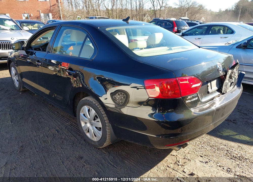 2014 VOLKSWAGEN JETTA VIN: 3VWB17AJ3EM385822