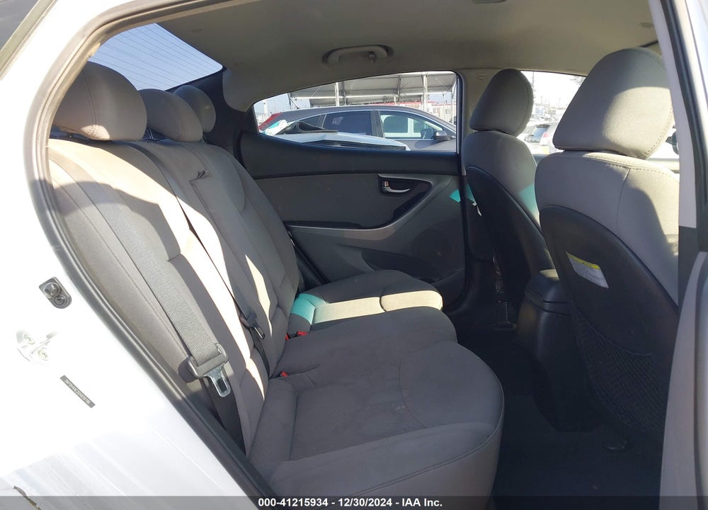 2016 HYUNDAI ELANTRA SE VIN: 5NPDH4AE2GH659786