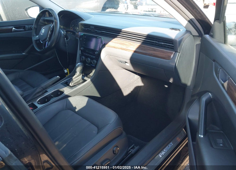 2020 VOLKSWAGEN PASSAT VIN: 1VWCA7A35LC012673