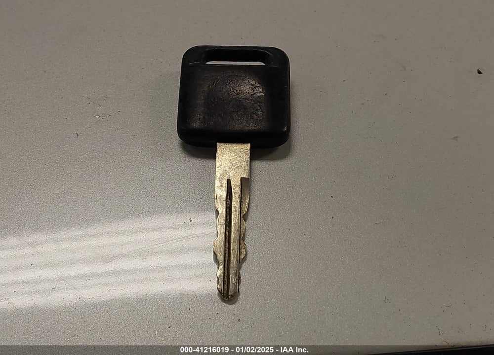 2010 NISSAN SENTRA VIN: 3N1AB6APXAL603087