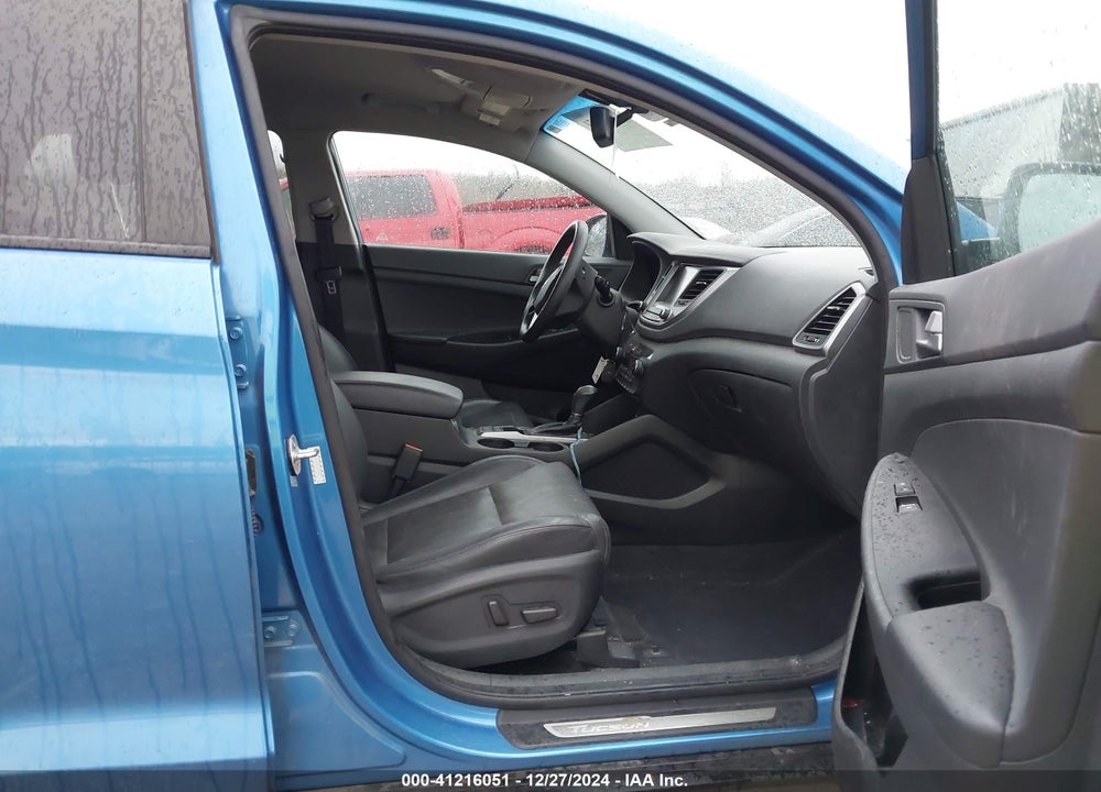 2016 HYUNDAI TUCSON LIMITED VIN: KM8J3CA26GU243081